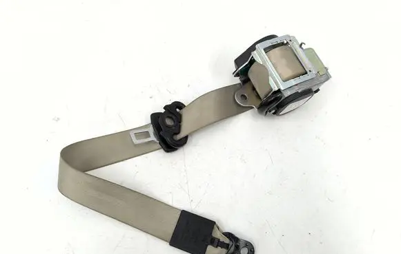 Audi Q7 4L Rear seatbelt 606725800