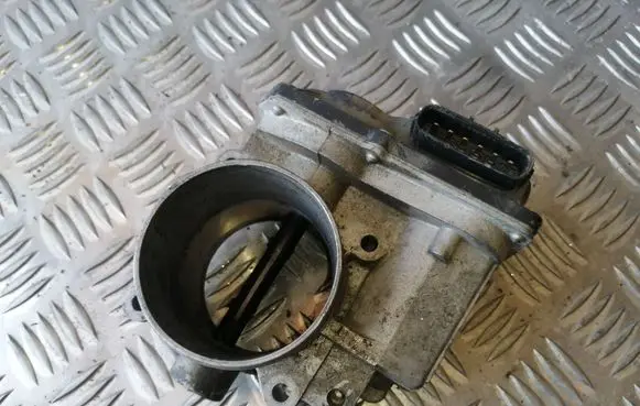 Subaru Outback Throttle valve 16112AA260