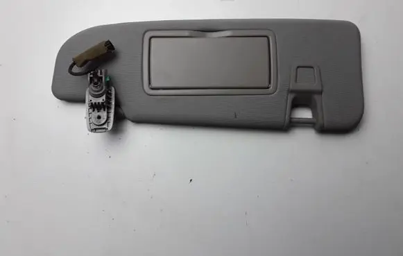 Alfa Romeo Giulia Sun visor