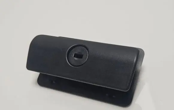 BMW X5 E53 Glove box lock 51168163018