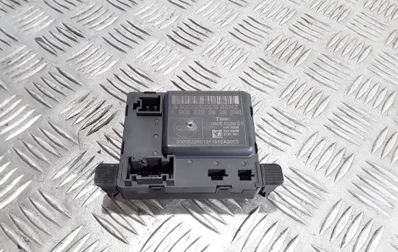 Volkswagen Crafter Door control unit/module A9068205626