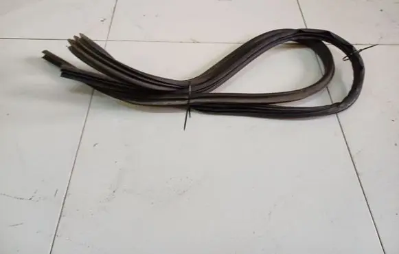 Ford S-MAX Rubber seal front coupe door 