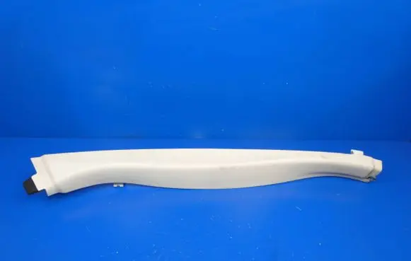 Jaguar XJ X351 (D)pillar trim (top) AW93F203A56