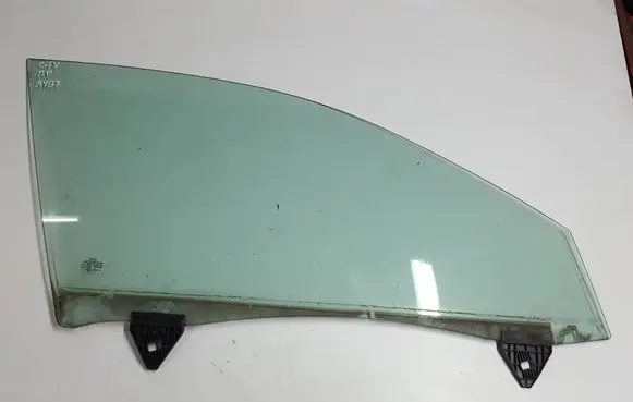 Audi A4 S4 B7 8E 8H Front door window glass four-door 