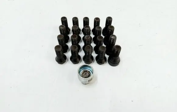BMW 2 Active Tourer U06 Nuts/bolts 
