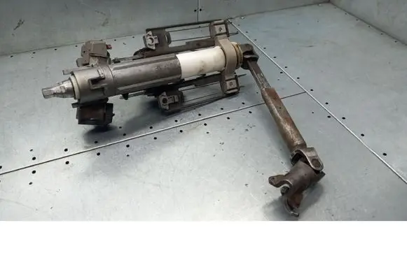 Ford Mondeo MK IV Steering wheel column trim