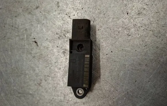 Mercedes-Benz E W211 Airbag deployment crash/impact sensor A0028202726