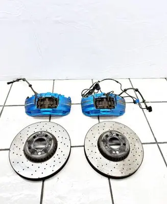 Mercedes-Benz C W205 Brake discs and calipers set