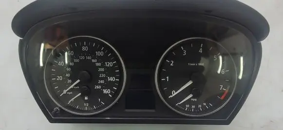 BMW 3 E90 E91 Speedometer (instrument cluster) 62109187363 6974666
