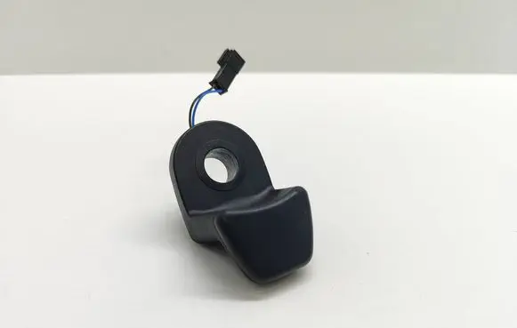 BMW 5 E60 E61 Tailgate glass/window release handle 9200673 59845510