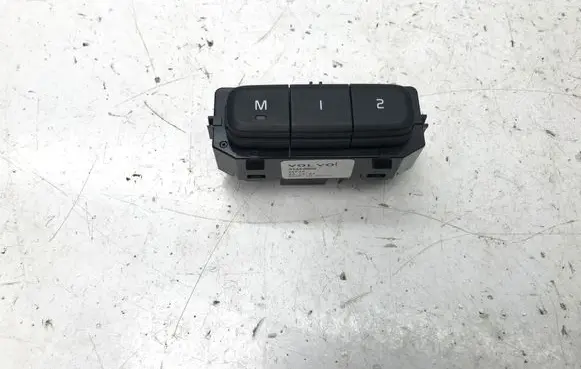 Volvo XC40 Seat control switch 31443862