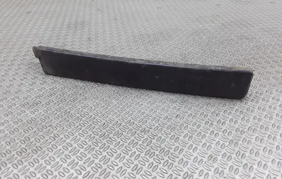 Toyota Hilux (N80, N90, N100, N110) Under headlight/headlamp trim 