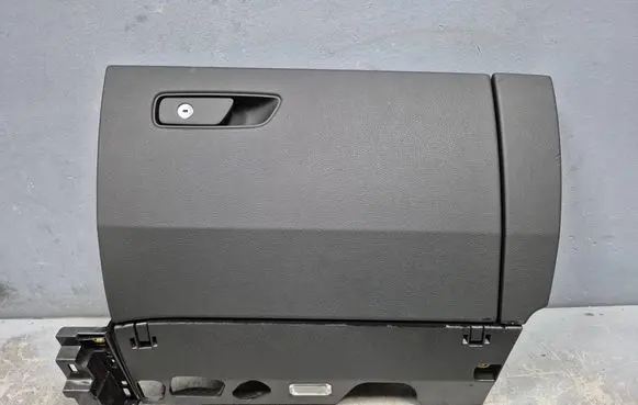 Audi RS Q8 Glove box set 4M8857035K