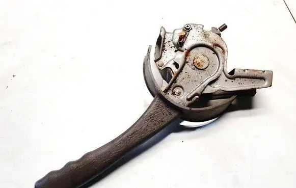 Chrysler PT Cruiser Handbrake/parking brake lever assembly