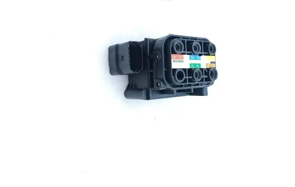 Mercedes-Benz S W222 Air suspension valve block A0993200058