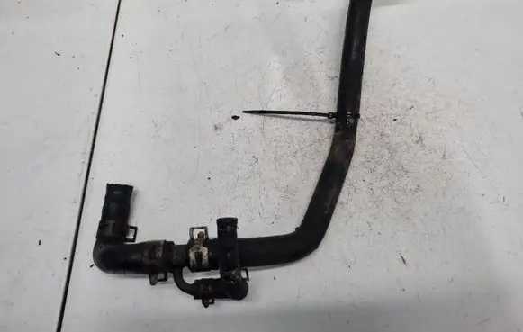 Engine coolant pipe/hose