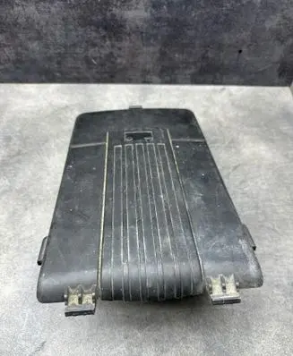 Volkswagen Touran I Battery box tray cover/lid 1K0915443A