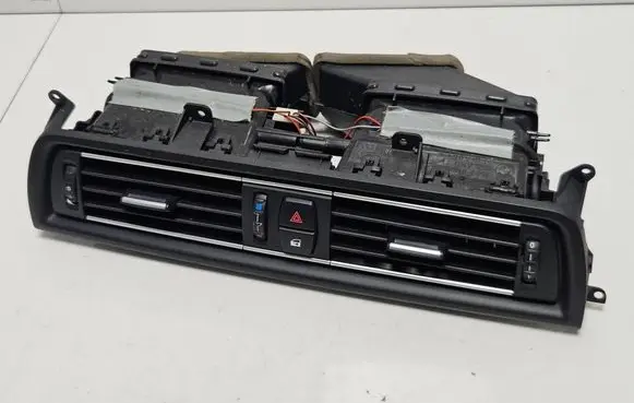 BMW M6 Dash center air vent grill F491974861 0773710 6070