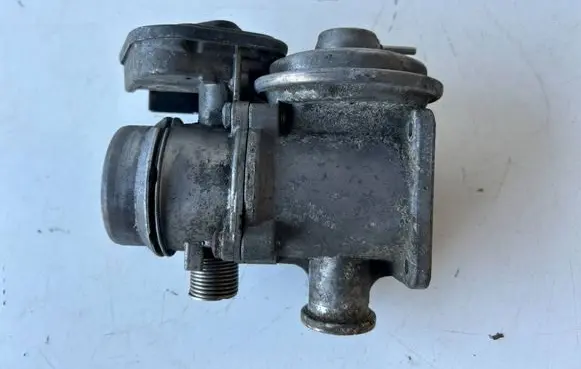 BMW 5 E60 E61 Throttle valve 780438401