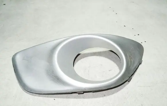 Hyundai Santa Fe Front fog light trim/grill 865232B700