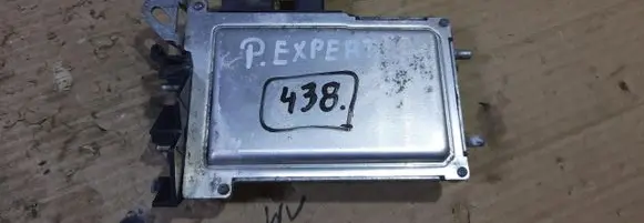 Peugeot Expert Start/Stop control module 9810858380
