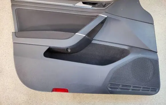 Volkswagen Golf VII Coupe rear side trim panel