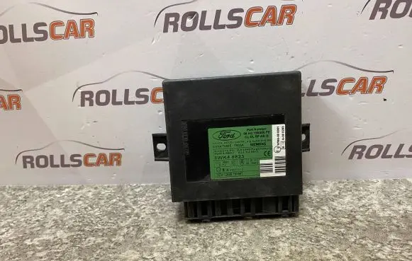 Ford Focus Comfort/convenience module 98AG15K600FE 5WK48823