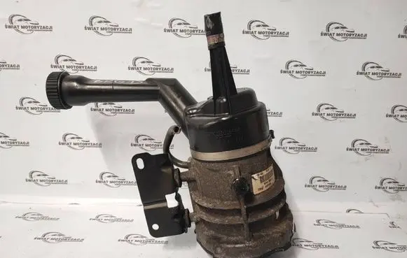 Citroen C4 Grand Picasso Power steering pump 9674055680