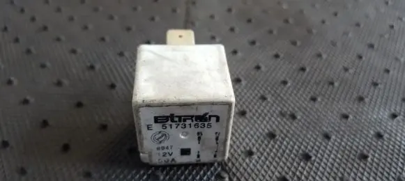 Fiat Croma Other relay E51731635 B047