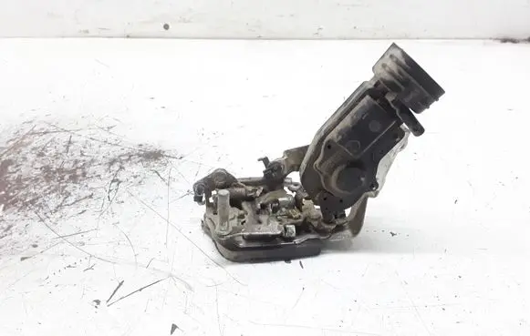 Suzuki Grand Vitara I Front door lock