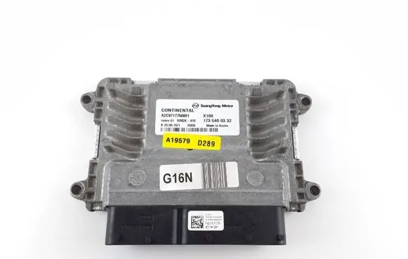 SsangYong Tivoli Engine control unit/module 1735400332 A2C9717750801
