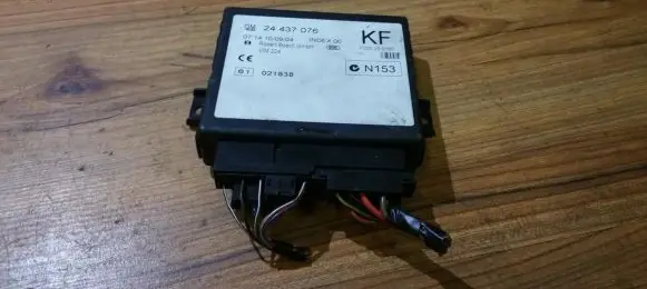 Opel Zafira A Other control units/modules 24437076 F005V00155