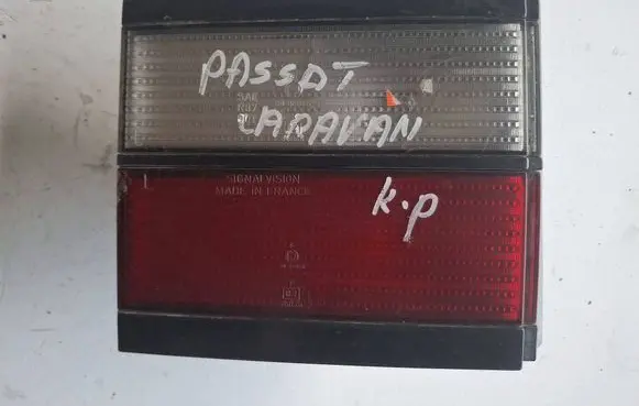 Volkswagen PASSAT B3 Tailgate rear/tail lights 333945107