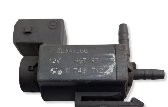 BMW 5 E60 E61 Turbo solenoid valve 72234100