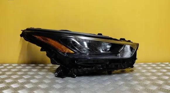 Toyota Highlander XU70 Headlight/headlamp 10000-8A06M 1641