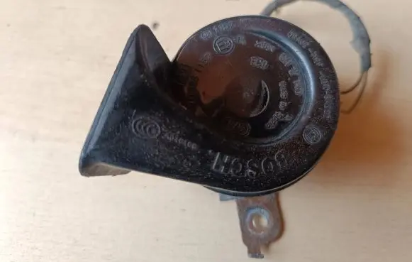 Mercedes-Benz E W211 Horn signal A0055424120