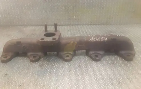 Volvo C30 Exhaust manifold