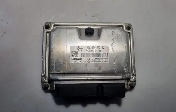 Volkswagen Golf V Engine control unit/module 036906032BA 0261201114