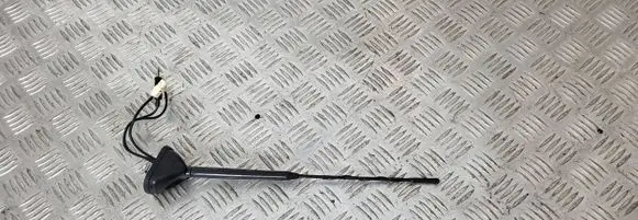 Mitsubishi L200 Radio antenna 