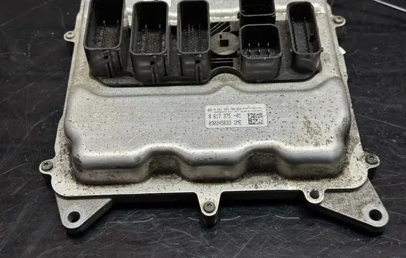 BMW 5 F10 F11 Engine control unit/module 0261S09708 030245633 8617375