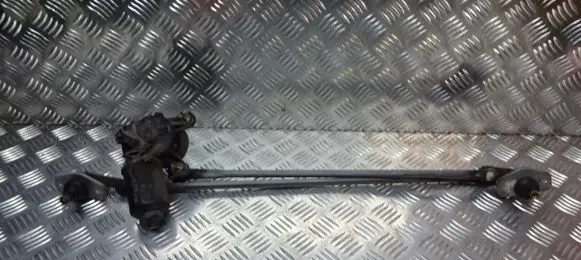 Mitsubishi Pajero Front wiper linkage and motor MR515946