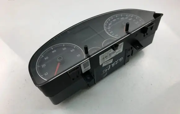 Volkswagen Touran I Speedometer (instrument cluster) 1T0920873D