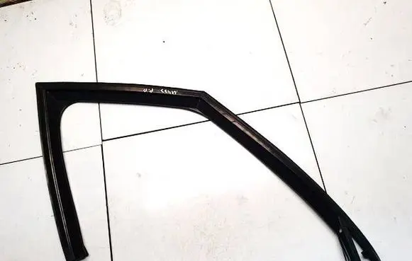 Citroen C4 I Picasso Rubber seal front coupe door 9654065980