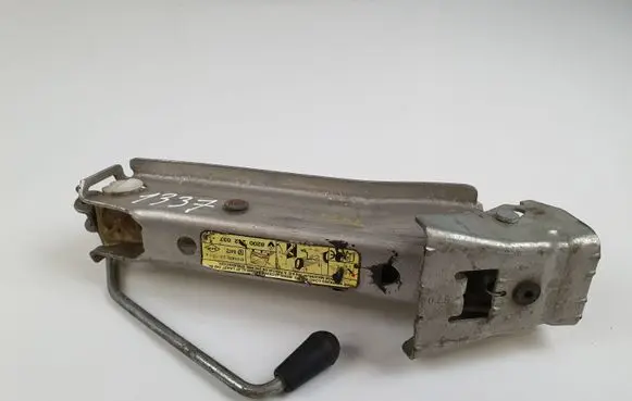 Renault Clio III Lift Jack 8200242037