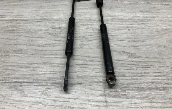 Mercedes-Benz SL R129 Tailgate/trunk strut/damper 1297500036 1299800664