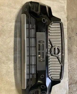 Volvo XC40 Front bumper