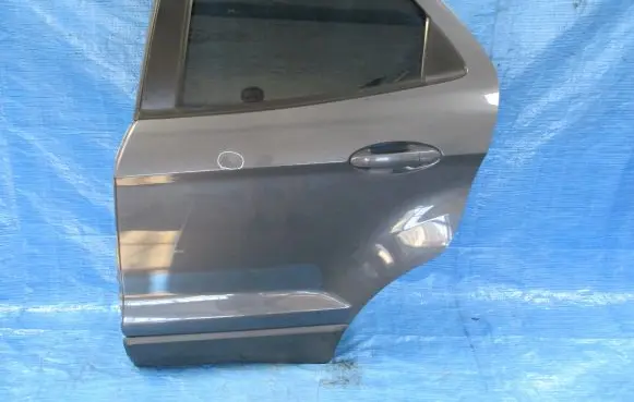 Ford Ecosport Front door