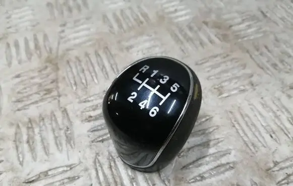 Ford Focus Gear lever shifter trim leather/knob 