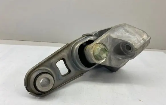 Renault Kadjar Gearbox mount 113604EA0A