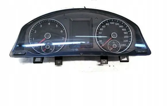Volkswagen Golf Plus Speedometer (instrument cluster) 5M0920870